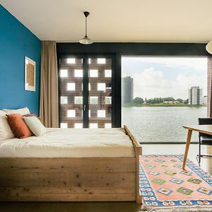 Kamer met een Queen Size Bed